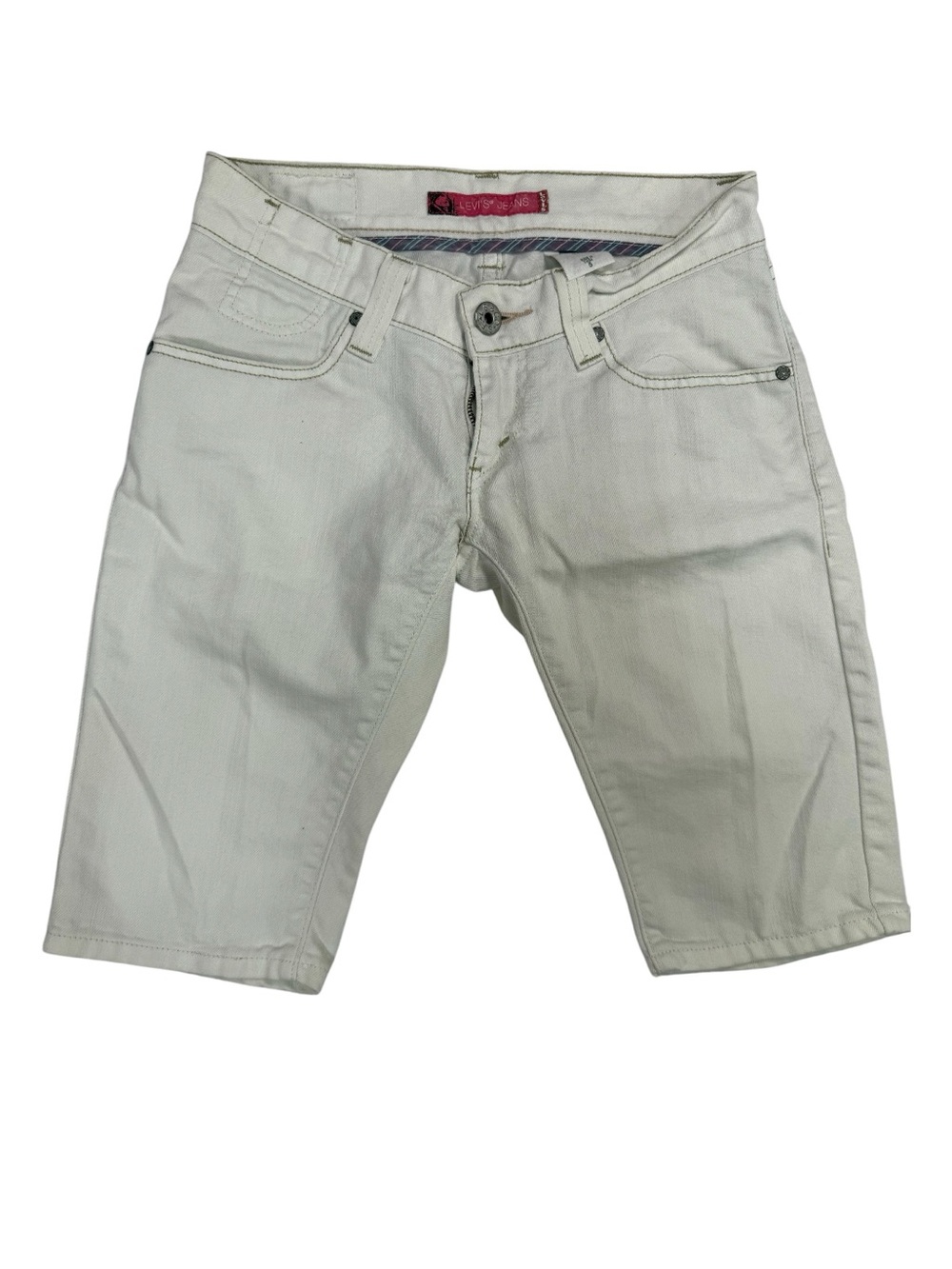 Y2K Levis Casual White Knee-Length Shorts  Size 5